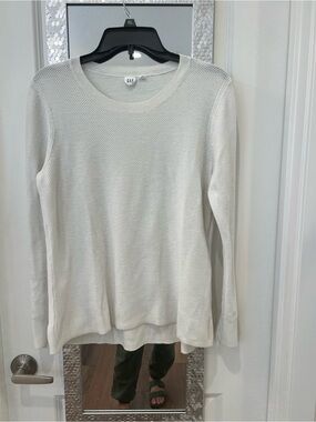 GAP Women's Ivory Textured Crewneck Sweater